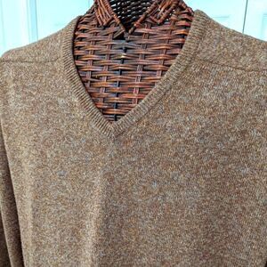 Vintage 80's Men's Puritan V-Neck Wool Blend Sweater